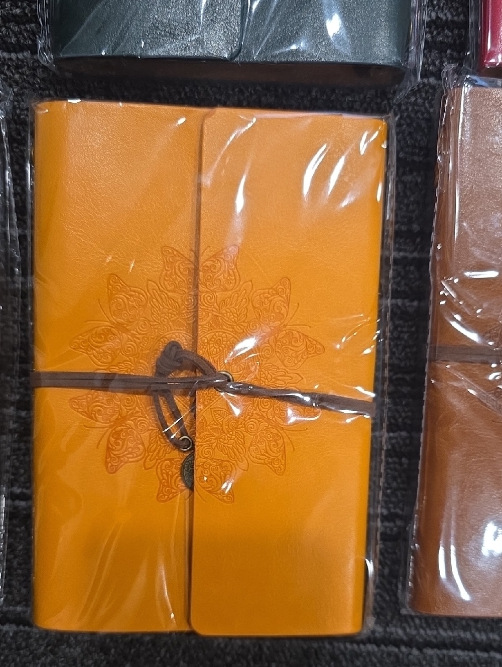 NWT Leather Travel Journals With Antique Heart Charm In Assorted Colors - Picture 10 of 12